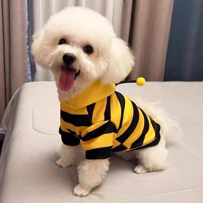 Abrigo de invierno calido de forro polar para perros pequeños con un adorable diseño de abeja