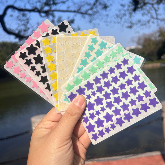Parches coloridos para el acn� con forma de estrella